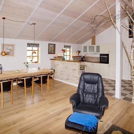 Nyaraló 8 Person In Hemmet-by Traum